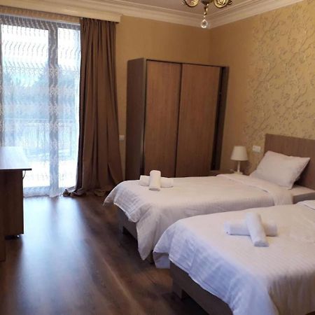 Hotel Dany Tbilisi Bagian luar foto