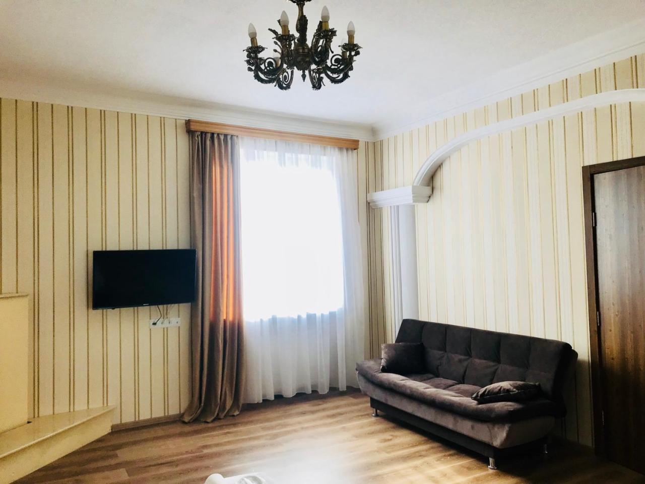 Hotel Dany Tbilisi Bagian luar foto